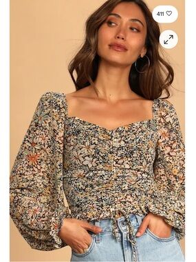 Astr the label Love Sng Black Floral Ruched Puff Sleeve Top Size XS NWOT